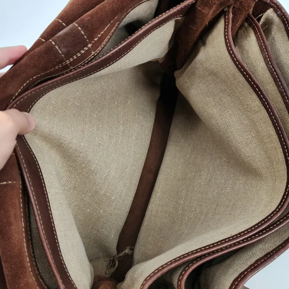 Classic Tan Leather Briefcase - Picture 13 of 16